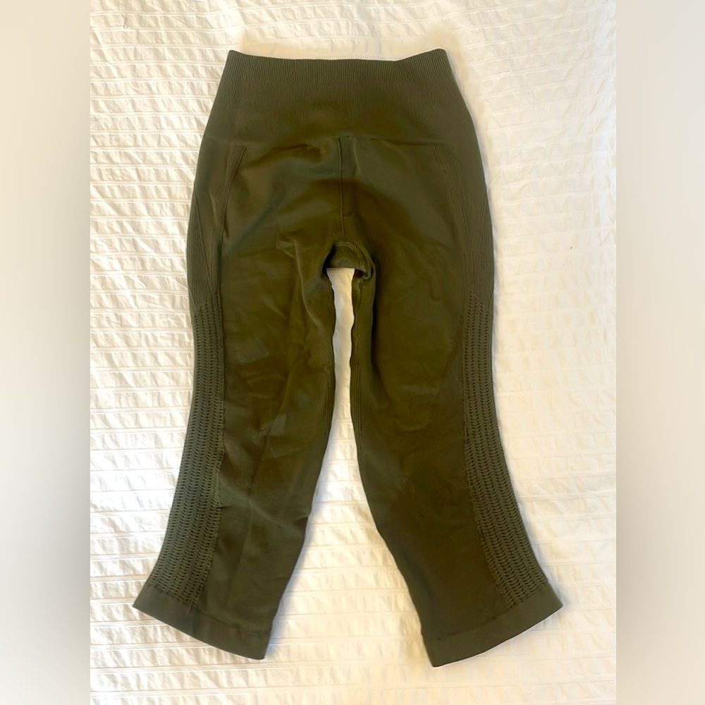 Lululemon Cropped Leggings